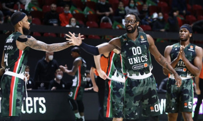 Ούνικς Καζάν-Άλμπα Βερολίνου 85-71: «Μαγικός» Χεζόνια