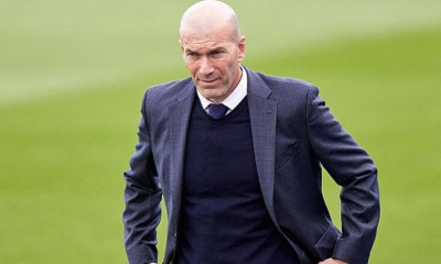 Ρίχνει «άκυρο» στη Μάντσεστερ Γιουνάιτεντ ο Ζιντάν