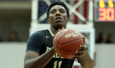 ΑΕΛ: Η σοκαριστική στιγμή του ξυλοδαρμού του Μάνιγκολτ (video)