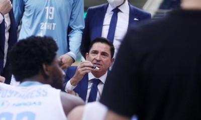 Πασκουάλ: «Τα τρίποντα του Νέντοβιτς και τα άλεϊ ουπ του Παπαγιάννη έκριναν το παιχνίδι»