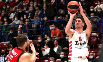 Ο Ολυμπιακός αντέδρασε