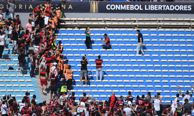 Copa Libertadores: Πρόταση γάμου στον τελικό! Φλαμένγκο ο γαμπρός, Παλμέιρας η νύφη! (vid+pics)