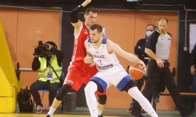 Αγραβάνης: «Η πιο όμορφη στιγμή της ζωής μου να παίζω μπροστά στον Νίκο Γκάλη»