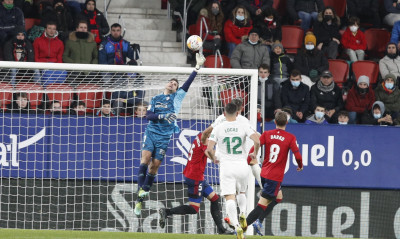 La Liga: Όρθια η Έλτσε στην έδρα της Οσασούνα (video+photos)