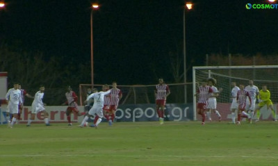 Λεβαδειακός-Ολυμπιακός: Ο Νίλι είχε δοκάρι, ο Βρακάς προσπάθησε με κόρνερ για το 3-1! (video)