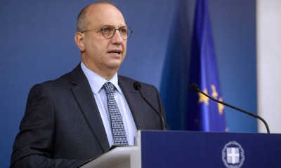 Οικονόμου στο Newsbomb: Δεν σκεφτόμαστε κλείσιμο γηπέδων, μέσα στην εβδομάδα αλλαγές στην 3η δόση