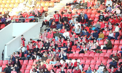 Ολυμπιακός Β-Πανσερραϊκός: Το πανό που ένωσε Περαιώτες και Σερραίους (photos)