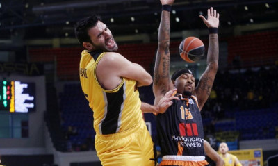 ΑΕΚ: Ο Μαυροειδής έγινε τρίτος μπλοκέρ στην ιστορία της