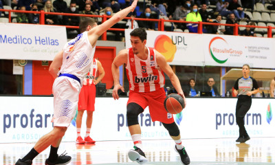 Λάρισα-Ολυμπιακός 101-70: Έκανε περίπατο, αγωνία για Φαλ! (video)