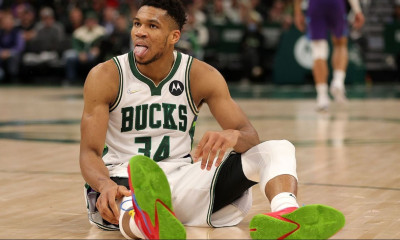 Γιάννης Αντετοκούνμπο: Έγινε και... γραμμή λεωφορείου (photos)