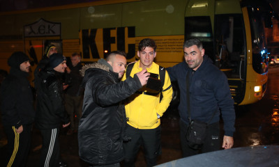 ΑΕΚ: Θερμή υποδοχή της αποστολής στην Τρίπολη (photos+video)