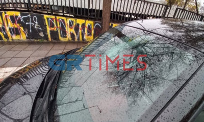 ΠΑΟΚ-Άρης: Το ντέρμπι άρχισε νωρίς – Σπασμένα αυτοκίνητα στο Αλεξάνδρειο