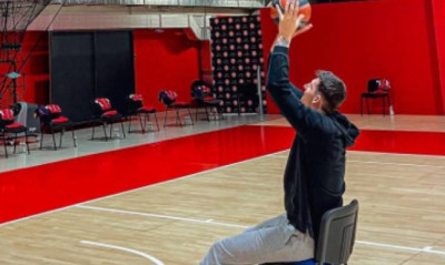 Αρμάνι Μιλάνο: Ανυπομονεί για την επιστροφή του ο Μήτογλου-Σούταρε καθιστός (photo)