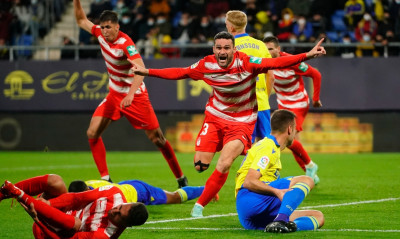 La Liga: Ένας 39χρονος έδωσε βαθμό χρυσάφι στη Γρανάδα κόντρα στην Κάντιθ (photos)