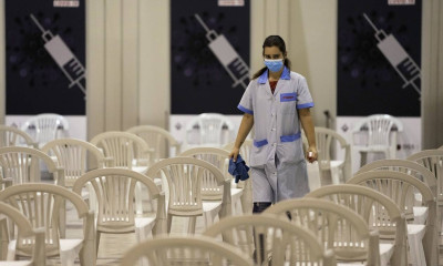 Μετάλλαξη Όμικρον: Πέντε τα κρούσματα στην Ελλάδα - Φόβοι για διασπορά και επικράτησή της