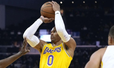 Λέικερς: Σε συζητήσεις για την ανταλλαγή Ουέστμπρουκ