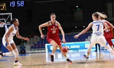 Ενισέι-Ολυμπιακός 70-85: Πέρασαν από την Σιβηρία οι «ερυθρόλευκες»