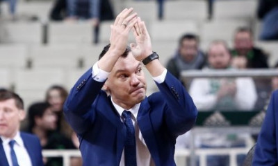 Παναθηναϊκός ΟΠΑΠ-Μπαρτσελόνα: Θερμή υποδοχή στον Σαρούνας Γιασικέβιτσιους (video)