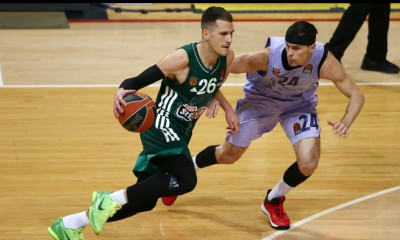 Αδικεί τον εαυτό του κατά συρροή και εξακολούθηση