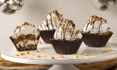 Άκης Πετρετζίκης: Cupcakes μελομακάρονο