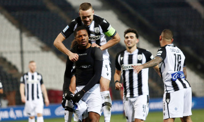 Άκπομ: «Θα με σκοτώσει ο Λουτσέσκου» - Του πέταξε μπουκάλι ο τεχνικός του ΠΑΟΚ! (video+photos)