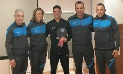 Η ΚΕΔ τίμησε τον Τσοπλάκο, που έσωσε παίκτη σε τοπικό αγώνα