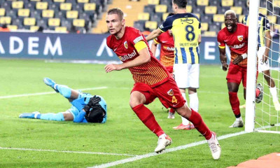 Ρήξη χιαστού ο Κολοβέτσιος