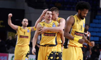 ΑΕΚ-Περιστέρι: Στη «μάχη» και ο εμπύρετος Καρλής