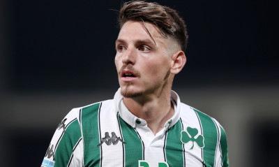 Χατζηγιοβάνης: Φόρεσε τη φανέλα της Παρί - «Ένα όνειρο έγινε πραγματικότητα»