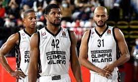 Αρμάνι Μιλάνο: Ανακοίνωσε και άλλο κρούσμα