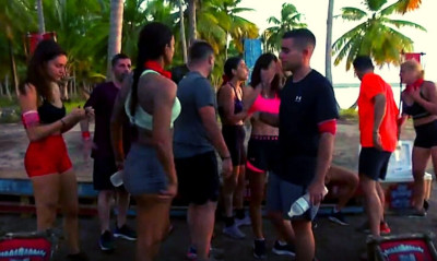Survivor: Η νέα «Ελευθερίου» - Αγωνίστηκε μόνο με το μαγιό και προκάλεσε χαμό (photos+video)