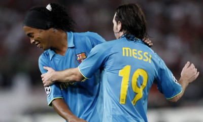 Ροναλντίνιο: «Δεν περίμενα ο Μέσι να πάει στην Παρί Σεν Ζερμέν»