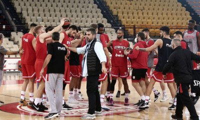 Ολυμπιακός: Τρία νέα κρούσματα - Στον «αέρα» το ματς με ΤΣΣΚΑ