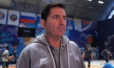 Ζενίτ-Πασκουάλ: «Ο Ερυθρός Αστέρας παίζει καταπληκτικά»