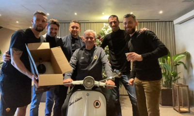 Φιλανθρωπική δράση από τον Μουρίνιο και μήνυμα για το 2022 (photos)