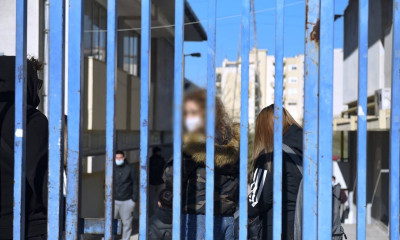 Ανοίγουν τα σχολεία τη Δευτέρα (10/1) - Τι θα ισχύσει για τα τεστ