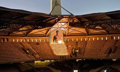 Συγκλονιστική κίνηση από την Original 21: Κεράκια στην «Αγιά Σοφιά» για τον Στέλιο Σεραφείδη