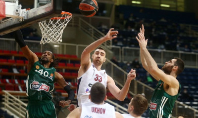 Παναθηναϊκός ΟΠΑΠ-ΤΣΣΚΑ Μόσχας: «Απογειώθηκε» στην αντίπαλη μπασκέτα ο Παπαγιάννης (video)