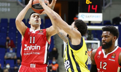 Σλούκας: «Κακή βραδιά, χαρά μου που συνάντησα παλιούς φίλους» (photo)