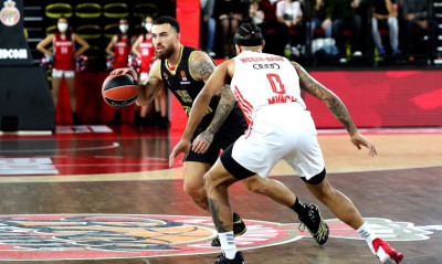 Μπάγερν Μονάχου-Μονακό 78-83: Ο «καυτός» Μάικ Τζέιμς νίκησε τον Ουόλντεν και «άλωσε» την Audi Dome