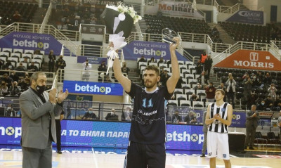 ΠΑΟΚ-Κολοσσός Ρόδου: Η βράβευση του Βαγγέλη Μαργαρίτη (photos&video)