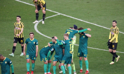 Παναιτωλικός: Ιστορική νίκη με ΑΕΚ στο ΟΑΚΑ - Το απίθανο γκολ του Μεντόσα (photos+video)