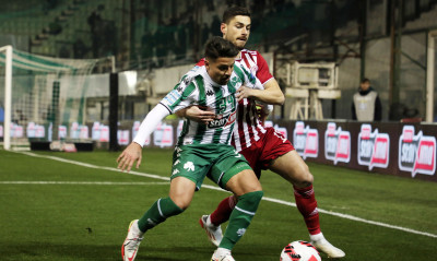 Ο ένας ανεβαίνει κι ο άλλος χαμηλώνει σταθερά…