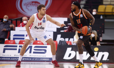 Λιόλιος: Πέταξε στον δρόμο τον Μάιλς!