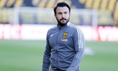 Άρης: Έξαλλος ο Καρυπίδης - Τετ α τετ με Μάντζιο και τελευταία ευκαιρία η ρεβάνς με Λαμία