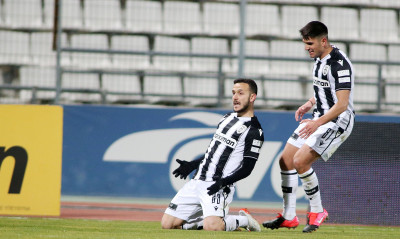 ΝΠΣ Βόλος-ΠΑΟΚ: Ο Σάστρε πέτυχε γκολάρα για το 0-3 και πανηγύρισε μπροστά στον κόσμο! (video)