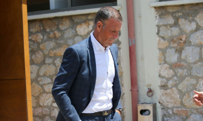 Ανατροπή με Κλάτενμπεργκ - Αναβάλλεται η συνέντευξή του