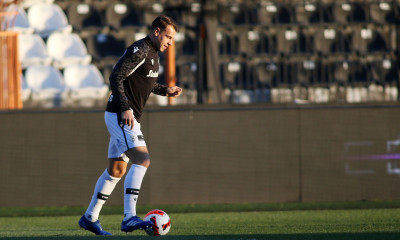 Το ξέκοψε ο Σβαμπ – «Υπάρχει ενδιαφέρον, μένω στον ΠΑΟΚ»!