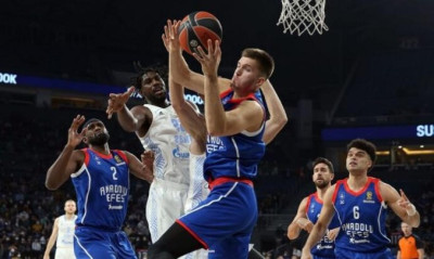 Εφές Αναντολού: «Διαζύγιο με Πετρούσεφ»