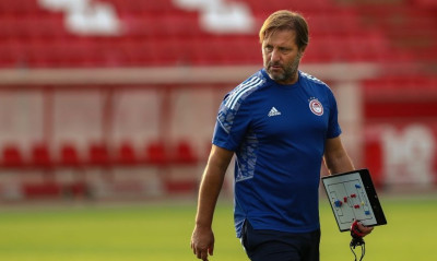 «Έδεσε» τον Μαρτίνς ο  Ολυμπιακός - Υπέγραψε για δύο χρόνια! (video)